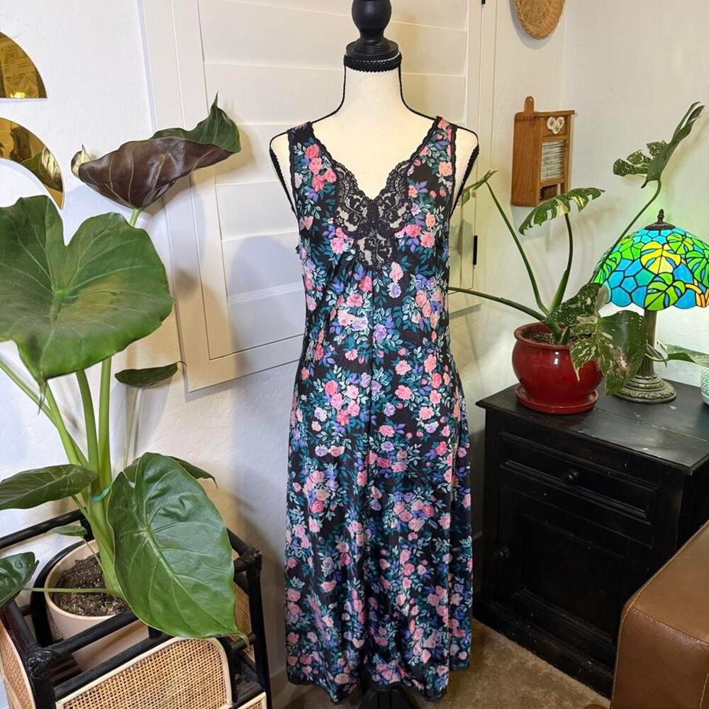 Vintage Vanity Fair Floral Lace Midi Nightgown Slip Dress 80s